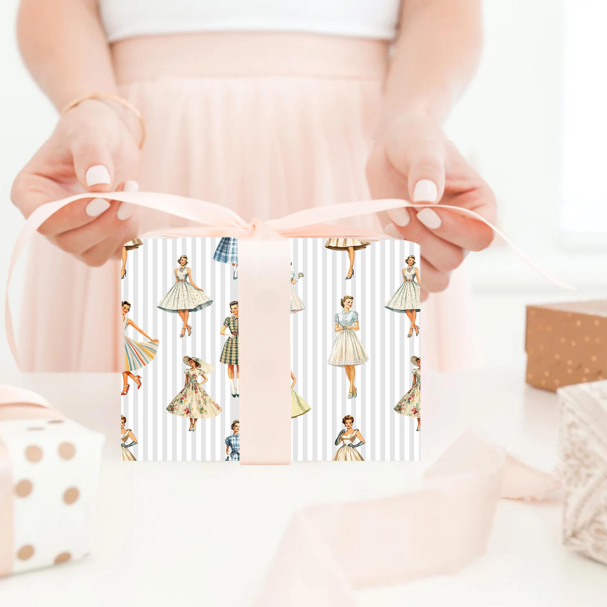 Retro Vintage Design Gift Wrapping Paper Elegant Ladies Bridal Shower Gift Paper for Bride Wedding Party Wrapping