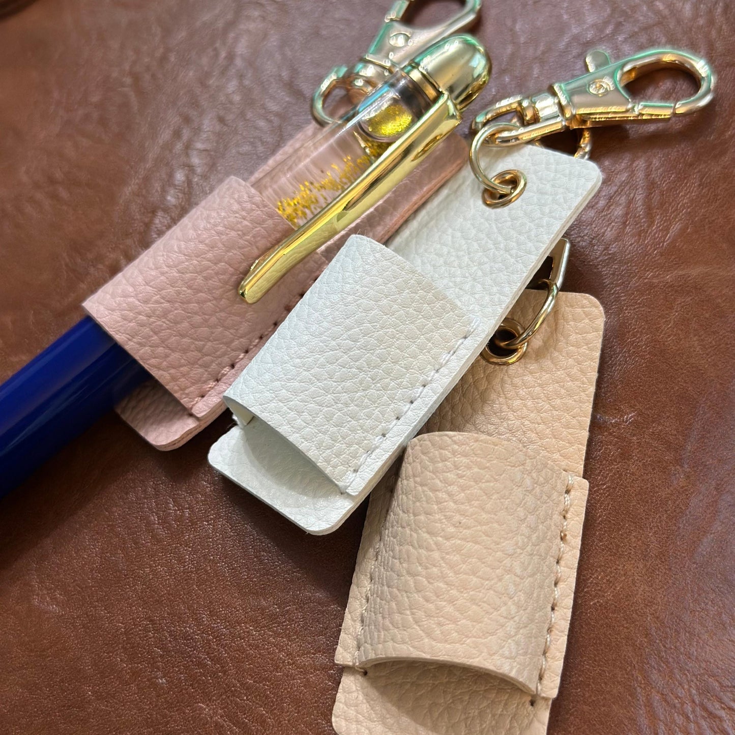 Nurse Lanyard Pen Holder Personalized Vegan Leather Clip for Scrubs Work Badge Accessory Hospital Staff Practical Bulk Gift Option for Her