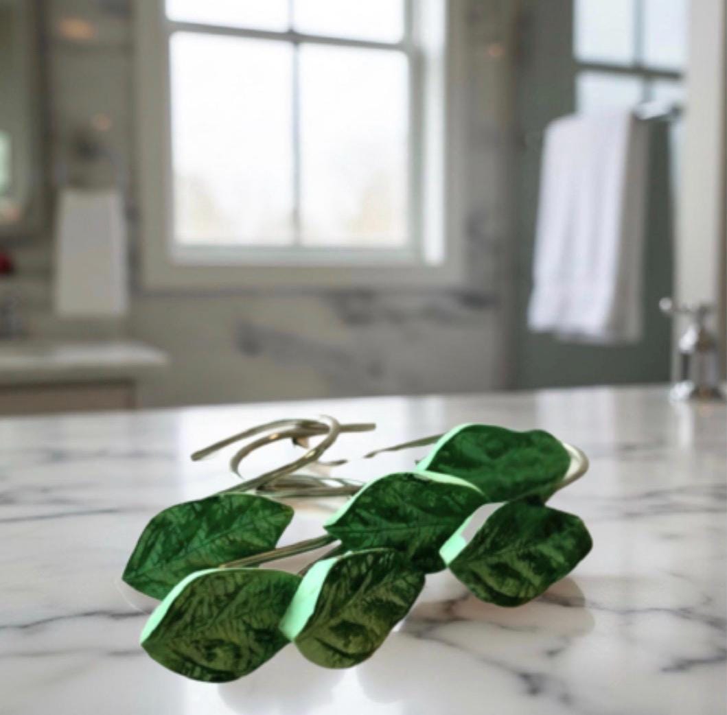 Forest Leaf Bathroom Gift Set Accent Vintage Inspired Nature Shower Rings Botanical Cottagecore Bath Decor Rustic Greenery Home Spa Touch